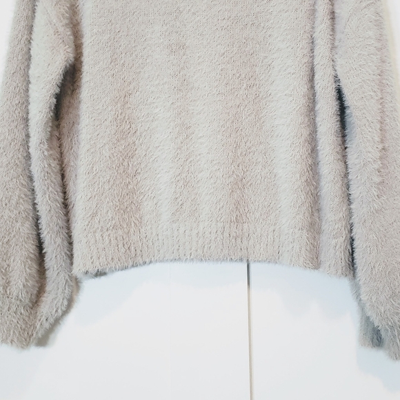 BaeVely Anthropologie Sweater Fuzzy Soft Stretchy WEEKEND Oversized Size Medium - Picture 10 of 12